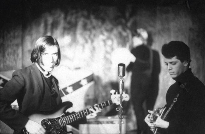 Jonathan Franzen n'est pas insensible aux textes et au génie mélodique de Lou Reed (à droite) au sein du Velvet Underground.