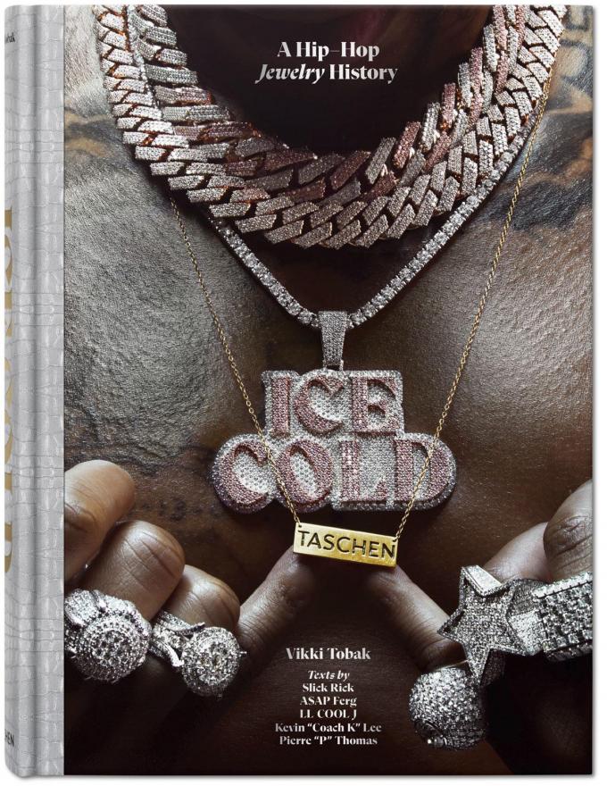 Ice Cold: A Hip-Hop Jewelry History (80 euro), Taschen. taschen.com