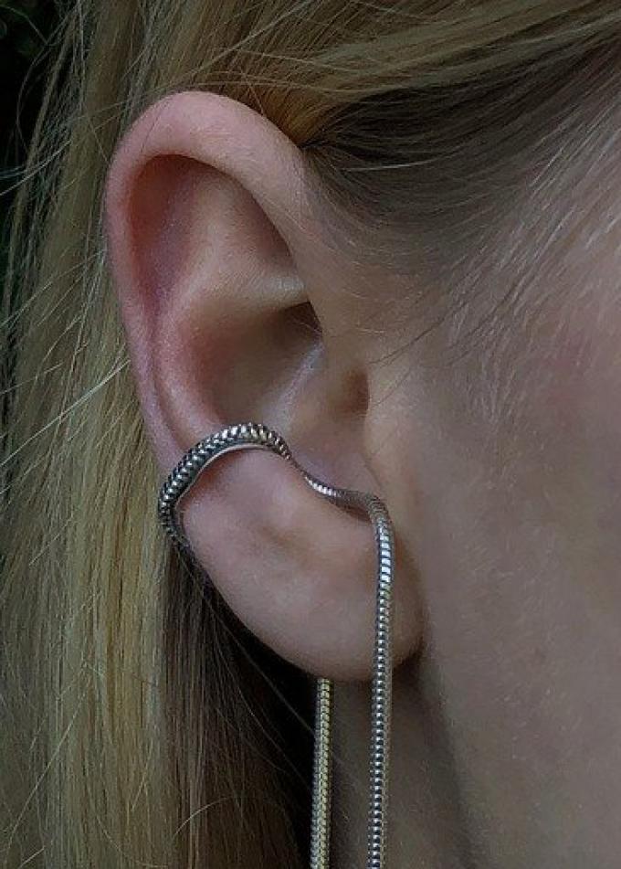 Zilveren earcuff
