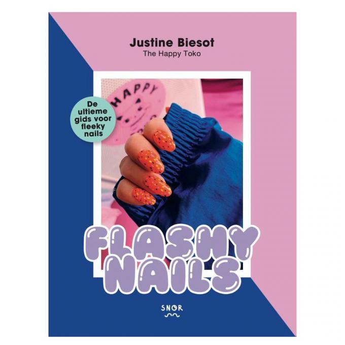 'Flashy Nails' van Justine Biesot