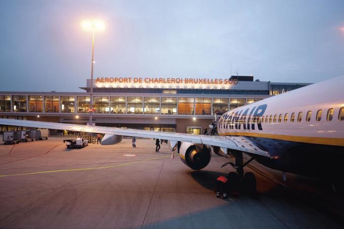 3 euros par passager : la taxe sur l’aéroport de Charleroi tombe finalement à l’eau