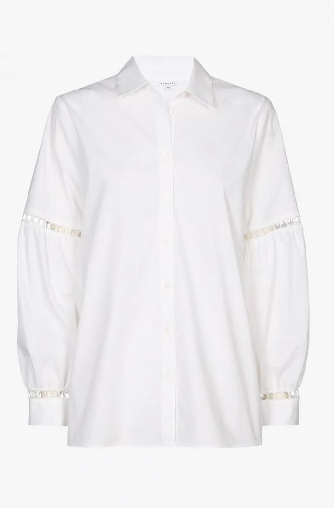 Chemise blanche avec détails en dentelle