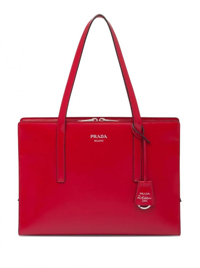Prada Re-Edition 1995 Bag in rood