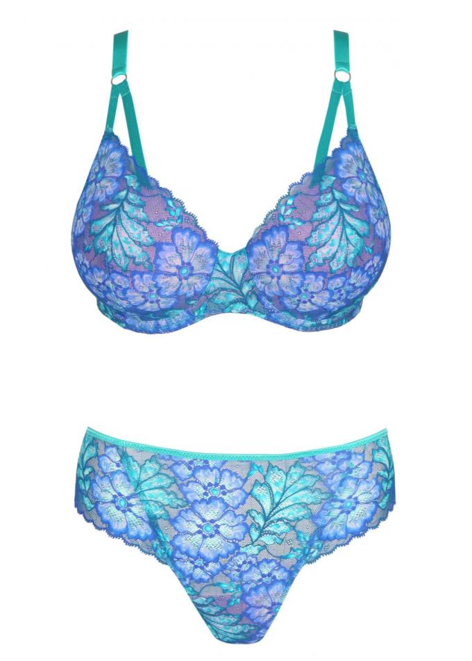 Blauwe lingerieset met voorgevormde beha