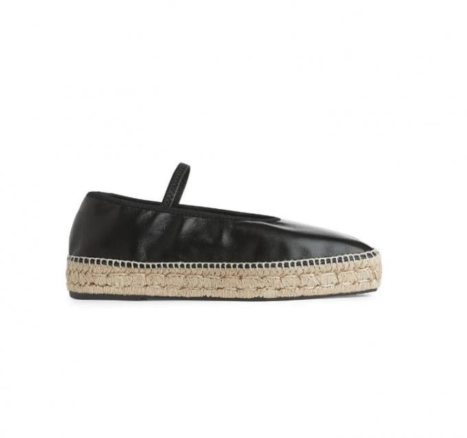 Leren espadrille met riempje in zwart en beige