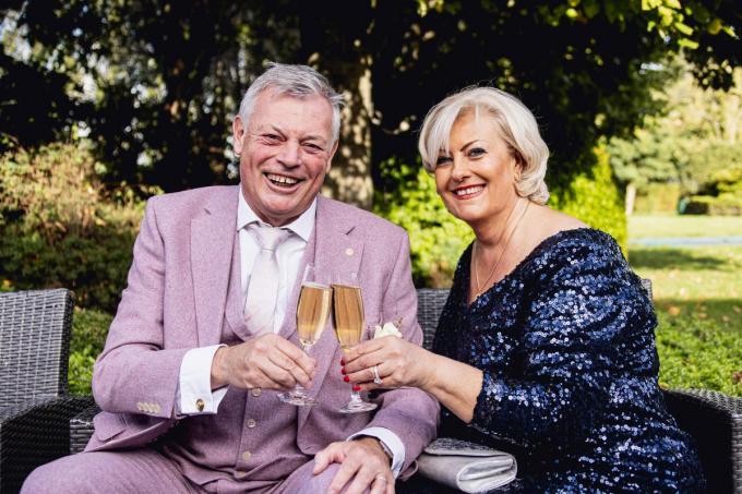 Peter Soete met zijn echtgenote Gwen Dedier. “Er zal nu meer tijd vrijkomen om te reizen buiten de schoolvakanties.”