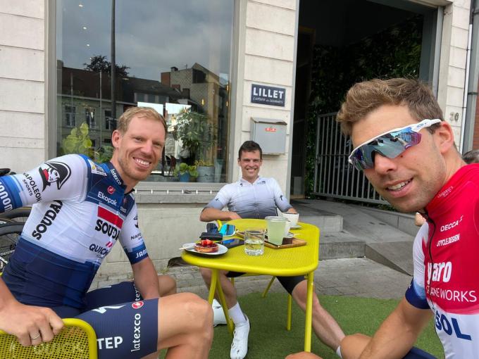 Koffiestop met de compagnie van Melkerie-boys Tim Declercq en Stijn Steels