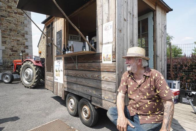 Le P'tit Mont Cet été, Fred Dumont tractera son bar itinérant dans des villages qui ne comptent plus de café.