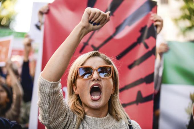 La révolte des femmes iraniennes a, à nouveau, montré le tropisme prodémocratie des jeunes.