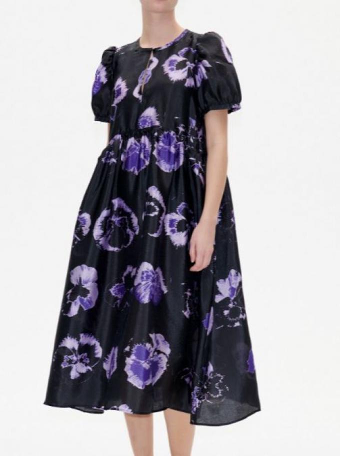 Gothcore jurk met grote bloemenprint en pofmouwen 