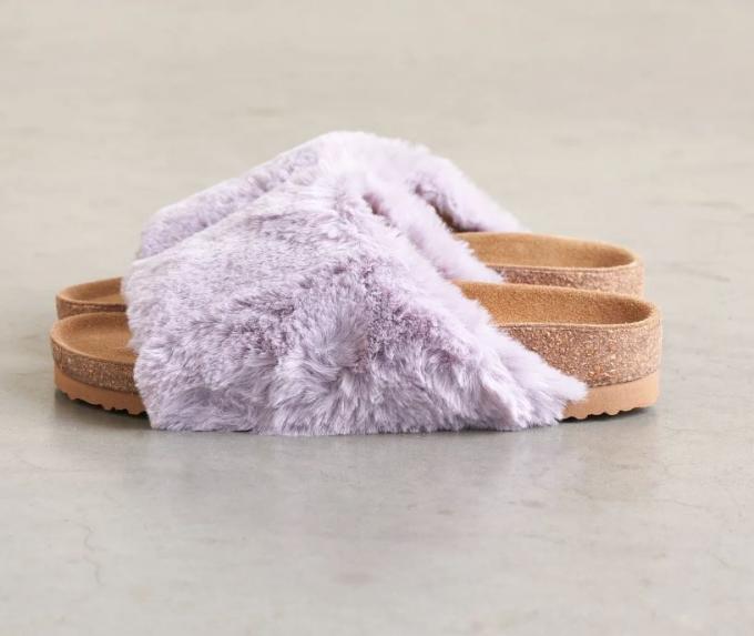 Maximalistische slippers met imitatiebont in purper