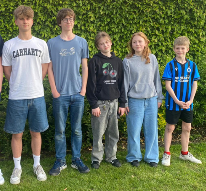 De Gallekes van groot naar klein: Thibault, Louis, Sem, Nora en Vic