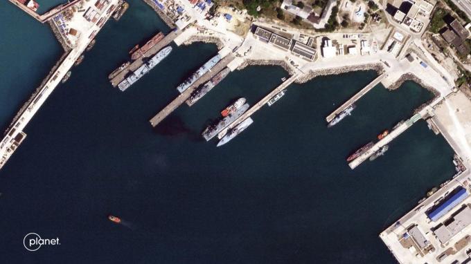 Lors de l’opération ukrainienne contre le port russe de Novorossiïsk, un navire de débarquement a été endommagé.