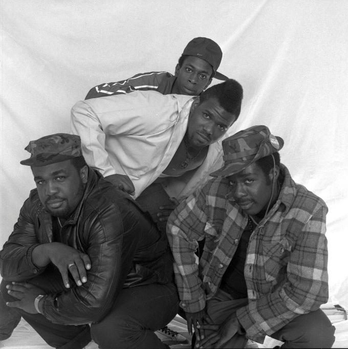 Afrika Bambaataa et son groupe Soulsonic Force en 1982 lors de la sortie du hit Planet Rock.