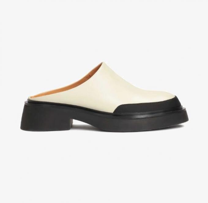 Chunky clog-loafers in wit en zwart 