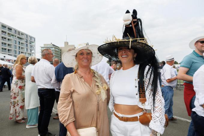 Femke Detruyer en Jeannine Van De Kerckhove.