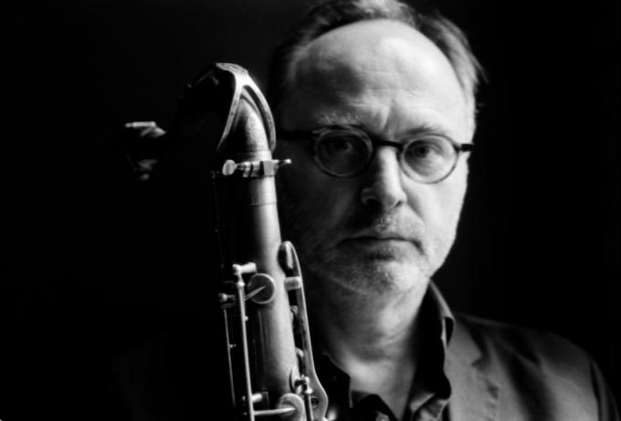 Bart Defoort: Discussies over stijlen zijn zinloos. Jazz is een kunstvorm die op het moment zelf gemaakt wordt en telkens nieuw is.”