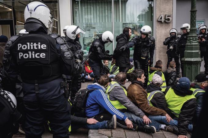 Ces dernières années, on a vu surgir de nombreuses expressions des oppositions de classes entre dominants et dominés.