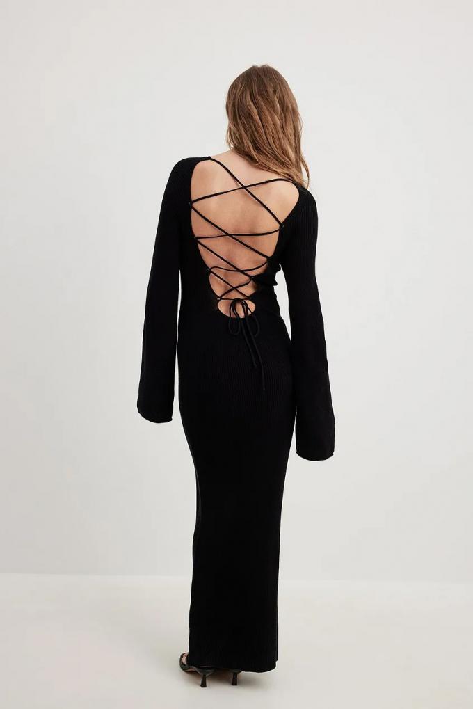Zwarte maxi jurk met laag uitgesneden rug