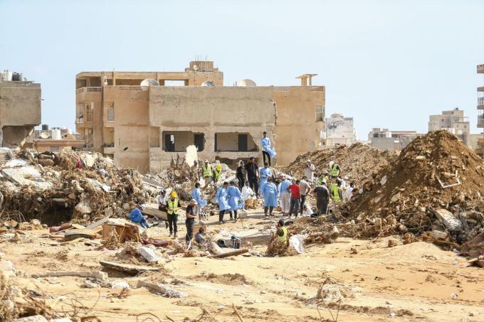Le secours aux sinistrés de Derna a donné lieu à une grande solidarité de la population libyenne.