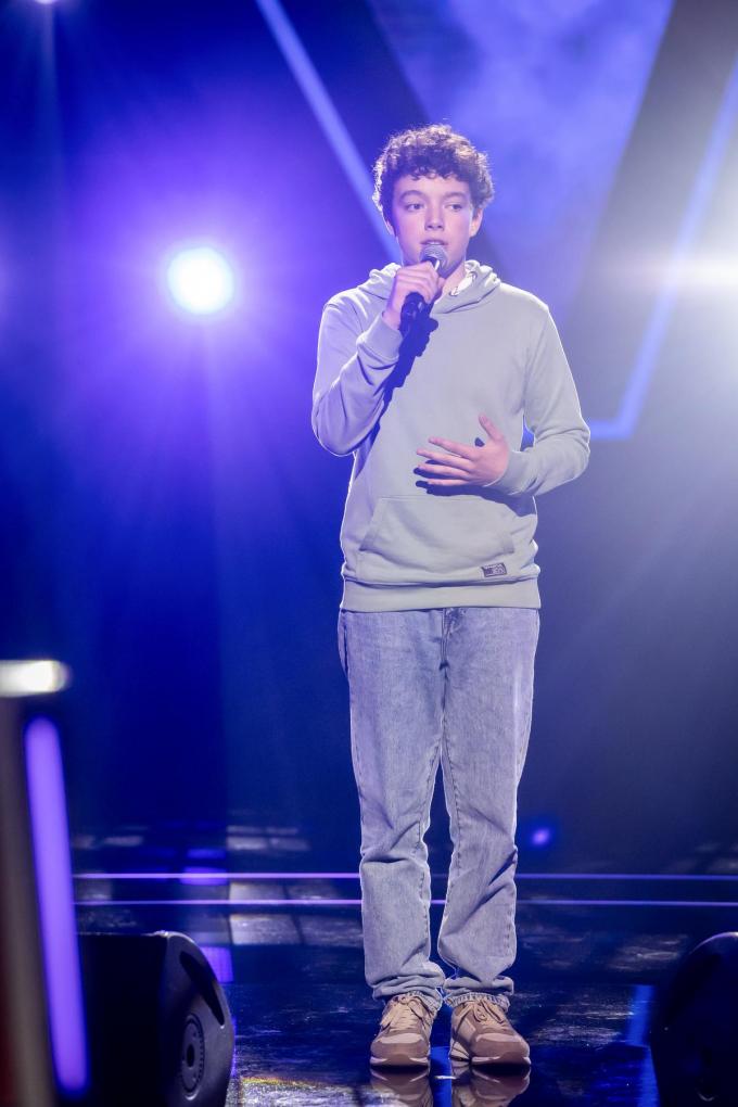 De 14-jarige Lars Pectoor uit Poperinge waagt vanavond zijn kans in The Voice Kids.