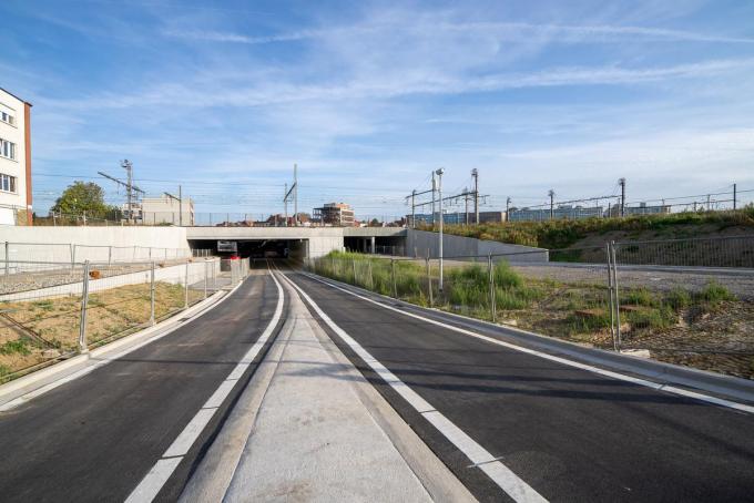 In eerste instantie kunnen de gebruikers enkel in- en uitrijden via Panorama, die rechtstreeks toegang geeft tot de verdieping -2