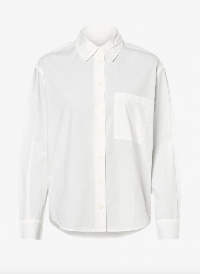 La chemise blanche en coton