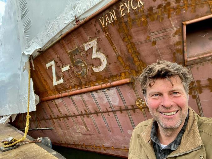 Wim ging al de nieuwe boot inspecteren.