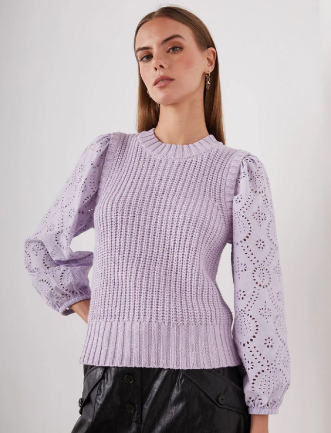 Lila sweater