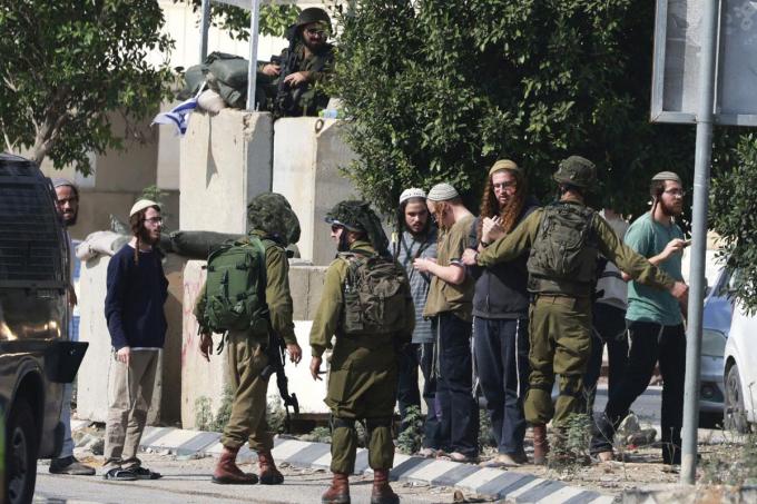 Des colons extrémistes ont mené plusieurs opérations contre des Palestiniens depuis le 7 octobre, notamment à Qusra.