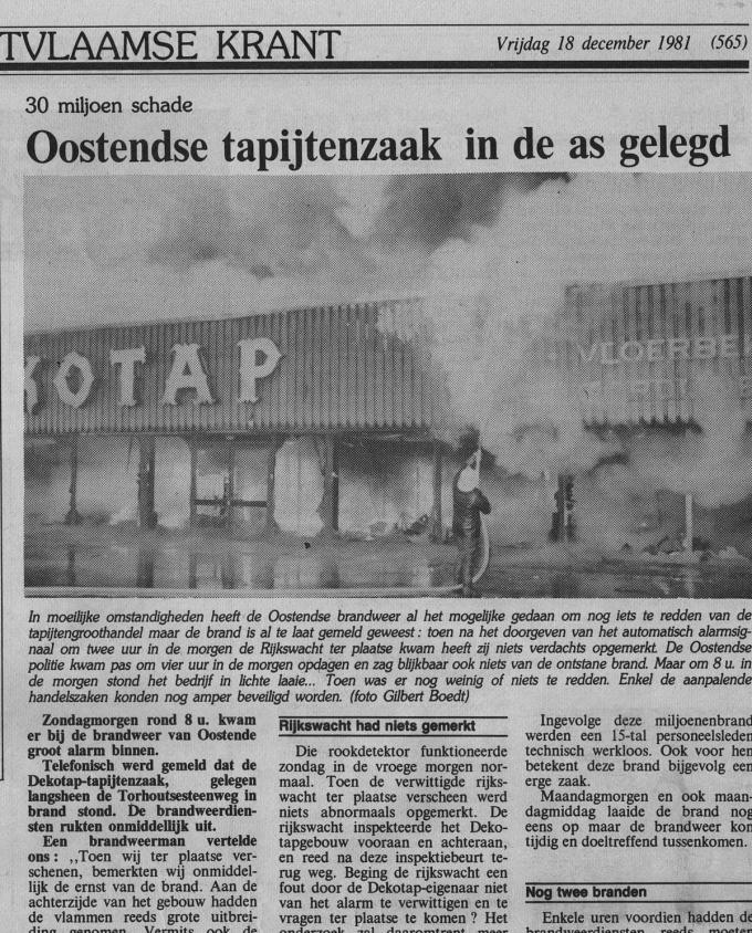 Een zwarte bladzijde uit de geschiedenis van Dekotap, uit De Zeewacht van december 1981. Een zware brand legde de zaak in de as.