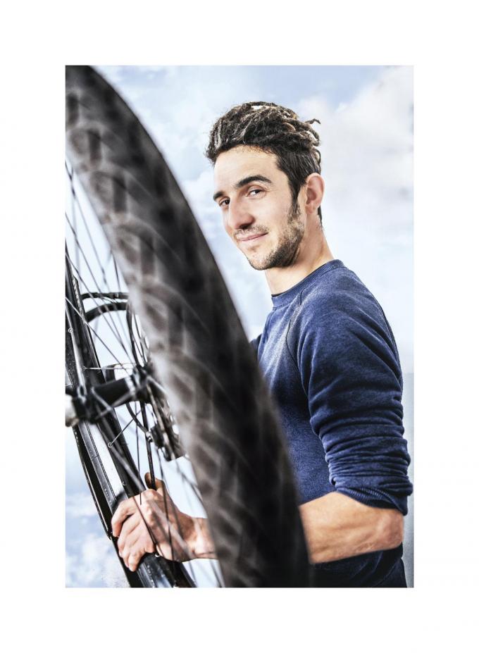 KOEN FlORÉ “We bieden bedrijven een veilige omgeving om de stap naar fietsleasing te doen.”