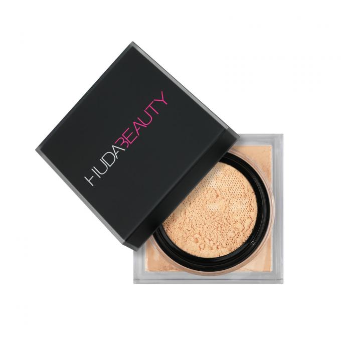 Easy Bake Setting Powder de Huda Beauty 