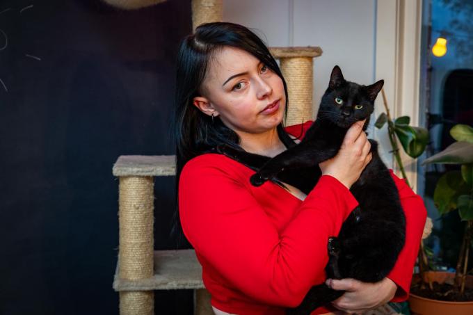 Esthée verliest twee katten op korte tijd door vergiftiging: “Ik moet mijn andere poezen nu binnen houden”