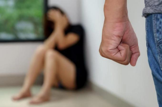 Ondanks contactverbod maakt man (44) zich opnieuw schuldig aan partnergeweld