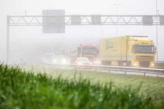 Aanvriezende mist en lichte winterse neerslag, KMI kondigt code geel aan voor West-Vlaanderen