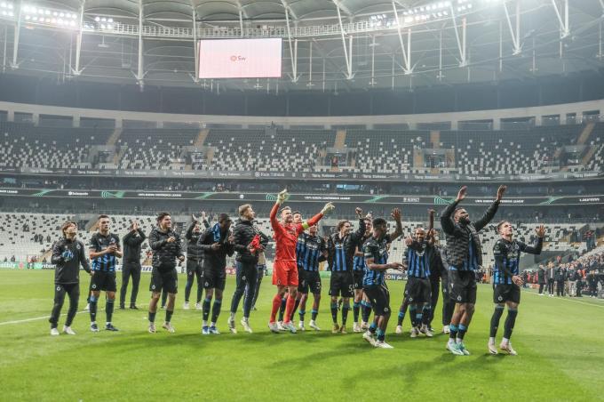 Club Brugge op weg naar groepswinst na klinkende zege op bezoek bij Besiktas