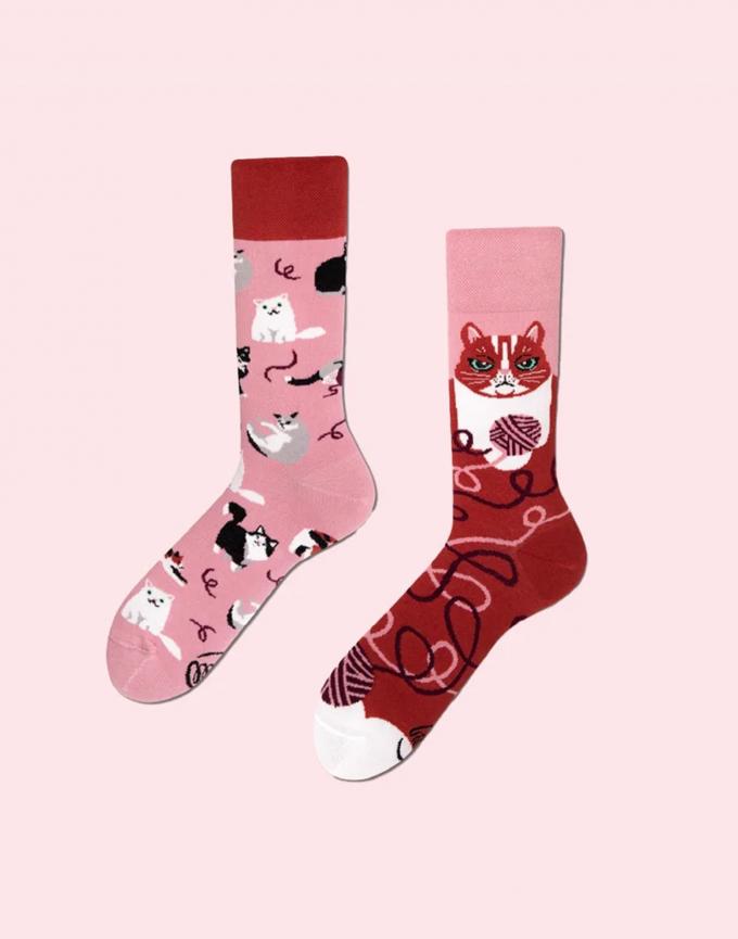 Roze sokken met kattenprint