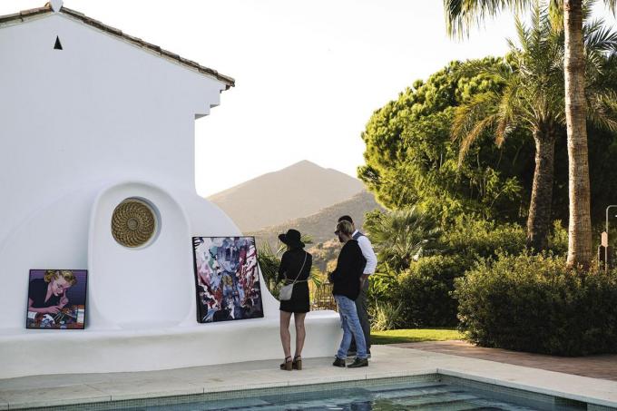 Private art show in Marbella: ‘Het zijn dure feestjes.’