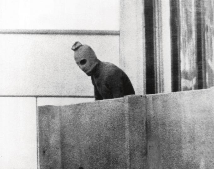 Le 5 septembre 1972, des athlètes de la délégation israélienne aux JO de Munich sont pris en otage. L’attaque se terminera en bain de sang.