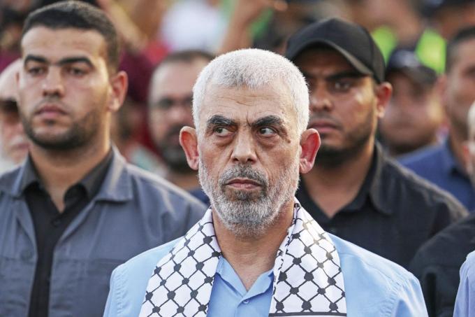 Ismaël Haniyeh, Khaled Mechaal, Mohammed Deif, Yahya Sinouar (photo): quatre dirigeants du Hamas, cibles d’Israël.