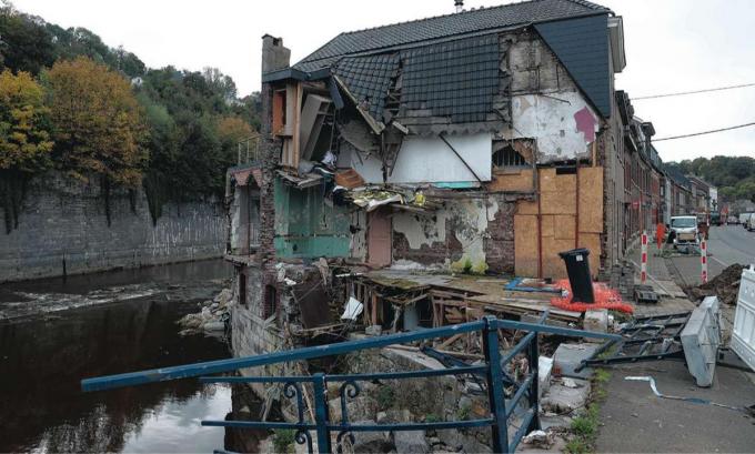 Pepinster, een huis in puin aan de Vesder. De Europese Unie erkende de overstromingen van 2021 in België als een natuurramp en gaf ons land een kleine 90 miljoen euro steun.