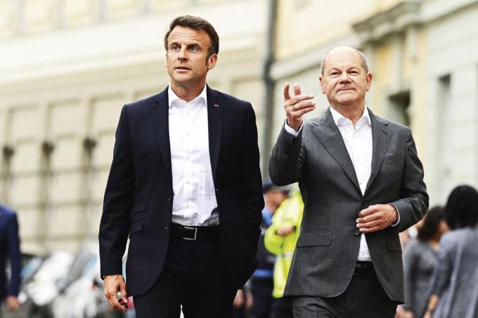 ‘Emmanuel Macron heeft de strategische visie maar niet de macht, Olaf Scholz de macht maar niet de visie.’