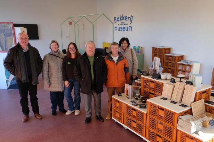 Ivan Hoflack, Louisa Laenen, Céline Desmedt (baliemedewerker), Martial Clabeau, Kristien Vercoutter en Christa Callewaert bezochten zondag het museum.