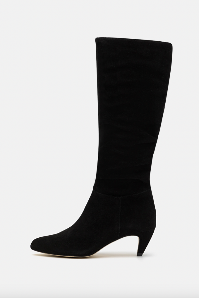 Les bottes noires kitten heels