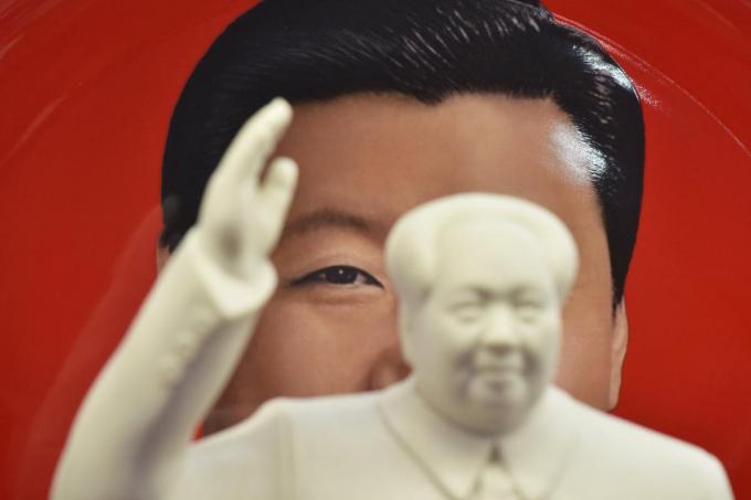 De persoonlijkheidscultus rond Xi Jinping neemt grote vormen aan.