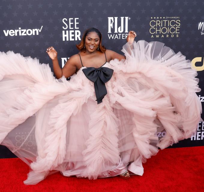 Danielle Brooks (34)