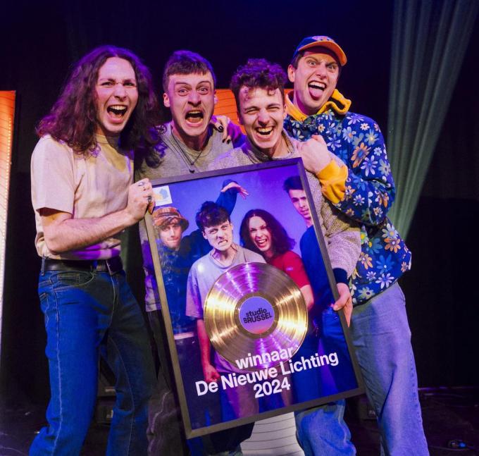 Yesnomaybe is een Gentse band, maar heeft met Briek (tweede van rechts) wel een West-Vlaamse drummer.