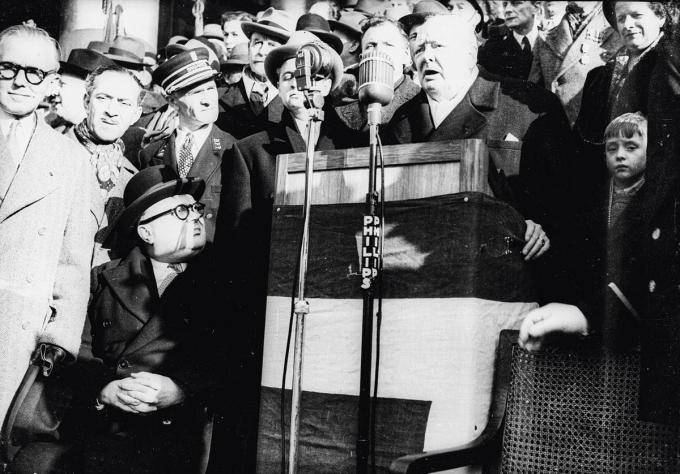 Paul-Henri Spaak (zittend) en Winston Churchill. Spaak hoorde bij de Belgische regering in ballingschap in Londen.