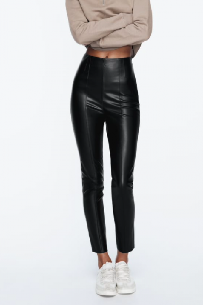 Le legging effet latex 